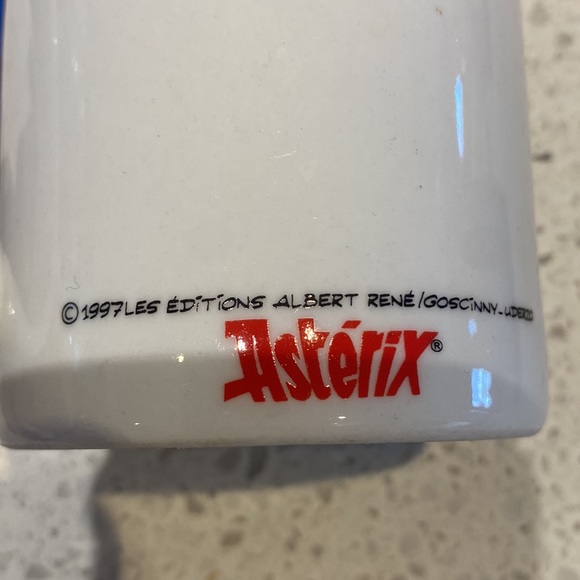 Vintage Asterix Mug, 1997 - Picture 4 of 10